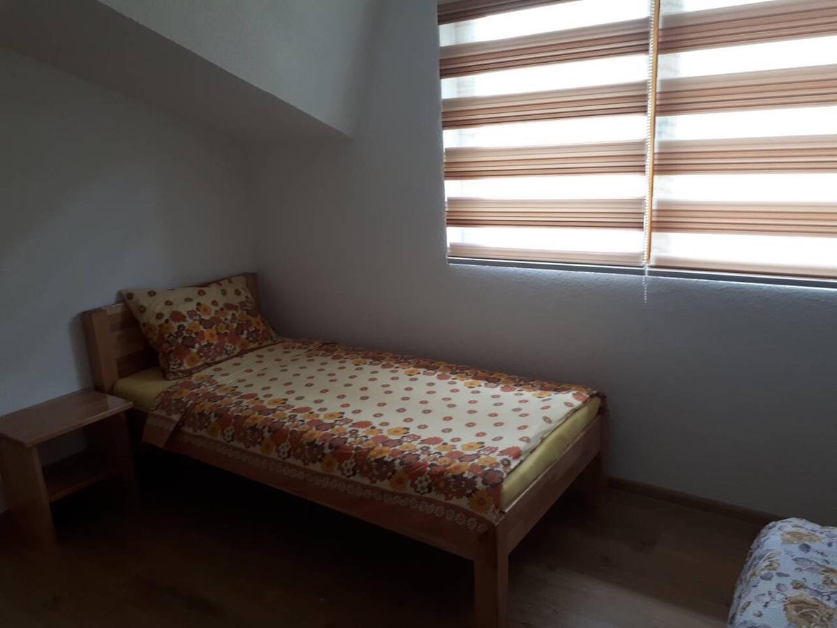 Apartman Tajra *